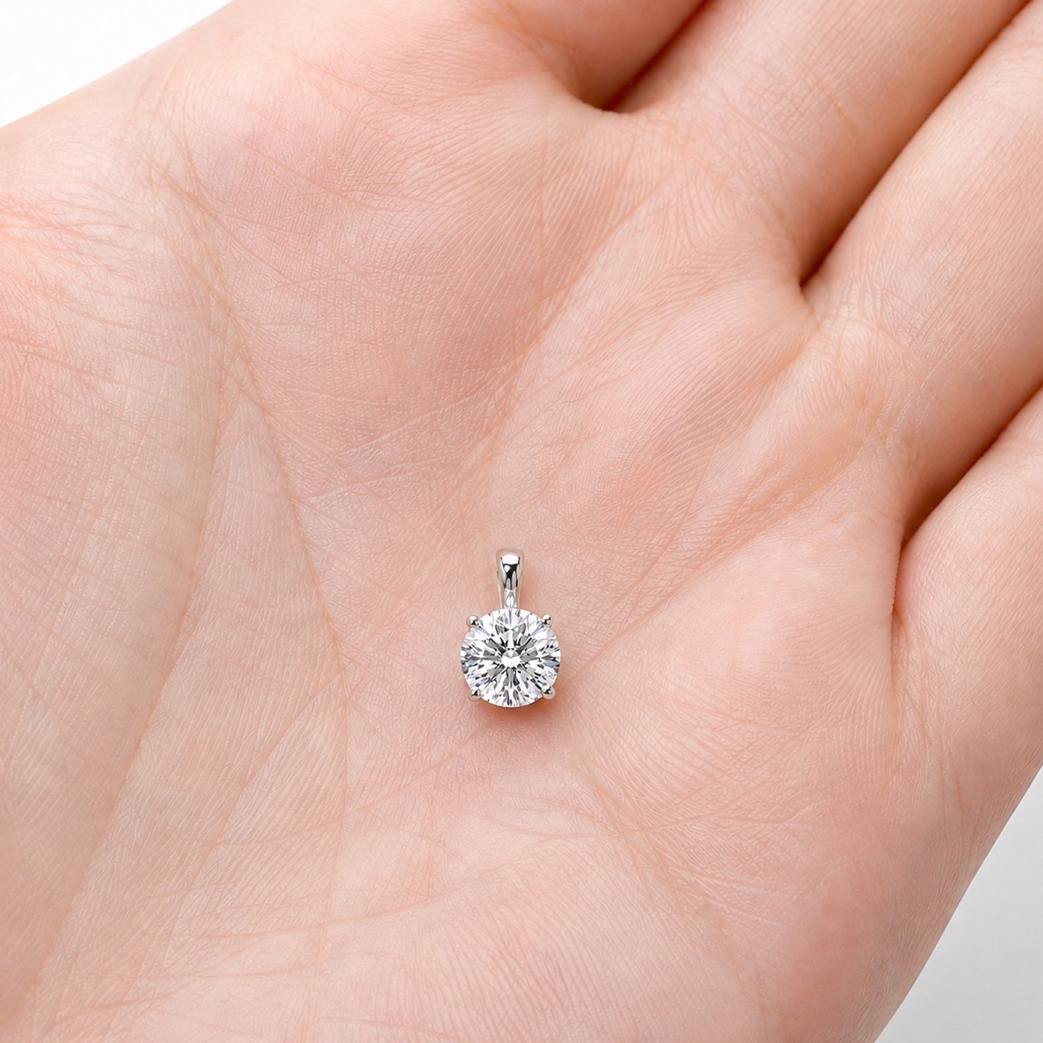 ペンダントトップのみ〖1ct / Fカラー VS1/エクセレントカット〗ラボグロウンダイヤモンド ※チェーンは付きません|プラチナ900 / K18イエローゴールド|ラウンドブリリアント|鑑定書付|定番人気 受注制作/約50日でお届け|NAYA-021a