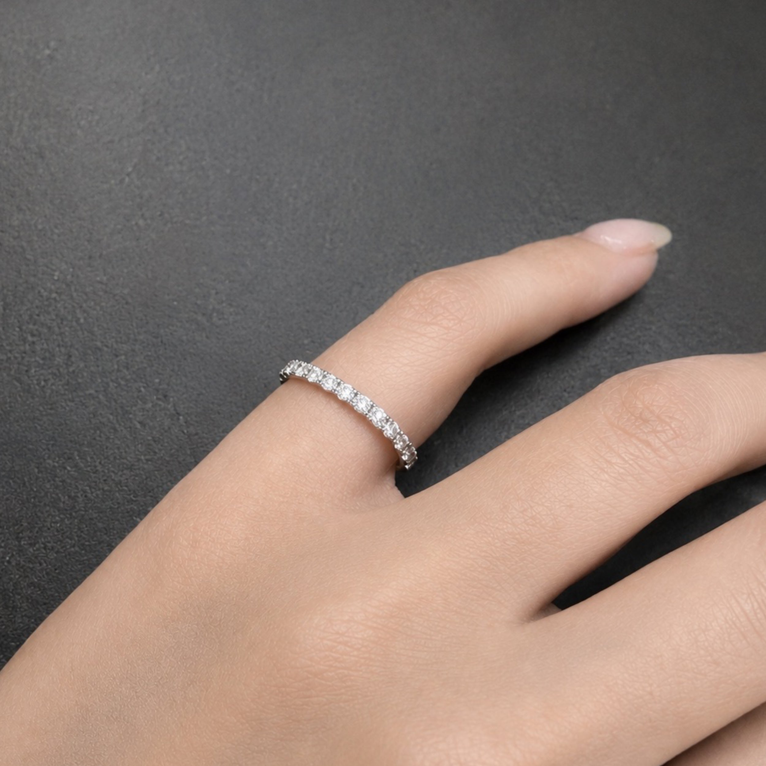 PINKYフルエタニティリング〖約0.6ct/ 0.03ct×22石~24石 幅2㎜〗ラボグロウンダイヤモンド|プラチナ900 or 950 / K18イエローゴールド|Fカラー VS1アップ エクセレントカット|受注製造約50日