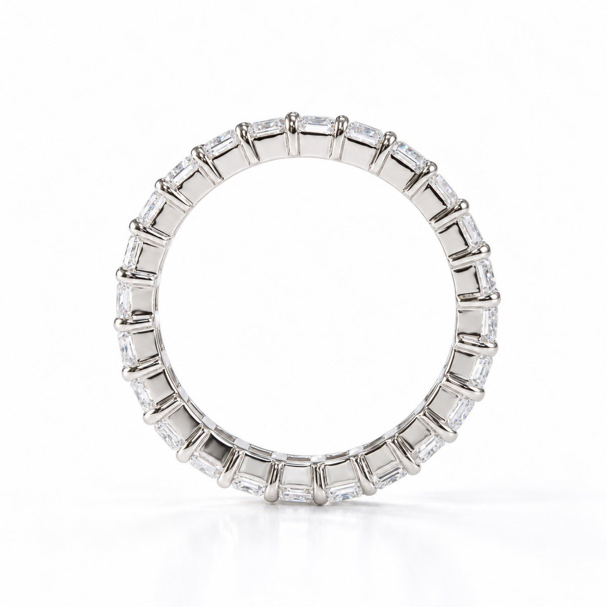 エメラルドカット フルエタニティリング〖3.8ct/0.17ct×24石 縦幅3.7㎜〗ラボグロウンダイヤモンド|PT900/PT950/k18イエローゴールド|Fカラー VS1アップ|受注制作/約40〜60日でお届け