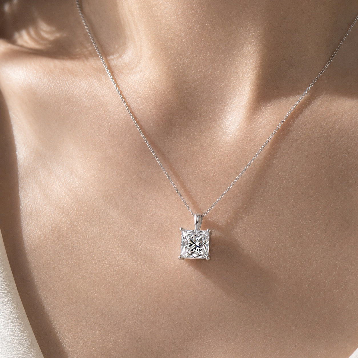 〖3.08ct / Fカラー VVS2〗ラボグロウンダイヤモンド ルース|プリンセスカット|IGI鑑定書付き|IGI: LG698543393