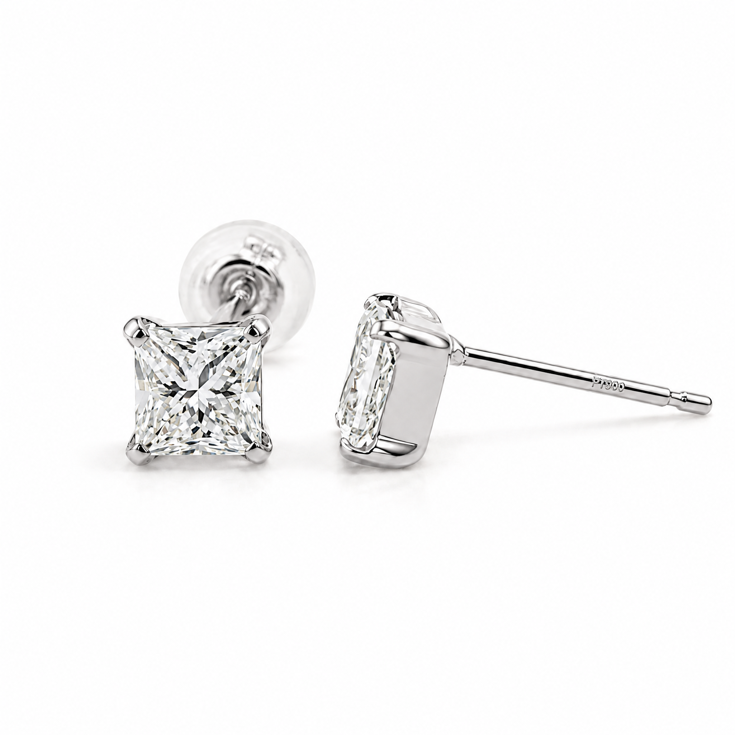 プリンセスカット〖0.30ct×2 トータル0.6カラット / Fカラー VS1 〗ラボグロウンダイヤモンド スタッドピアス|プラチナ900 / K18イエローゴールド|4本爪|鑑定書無し|納期約50日|限定30セット