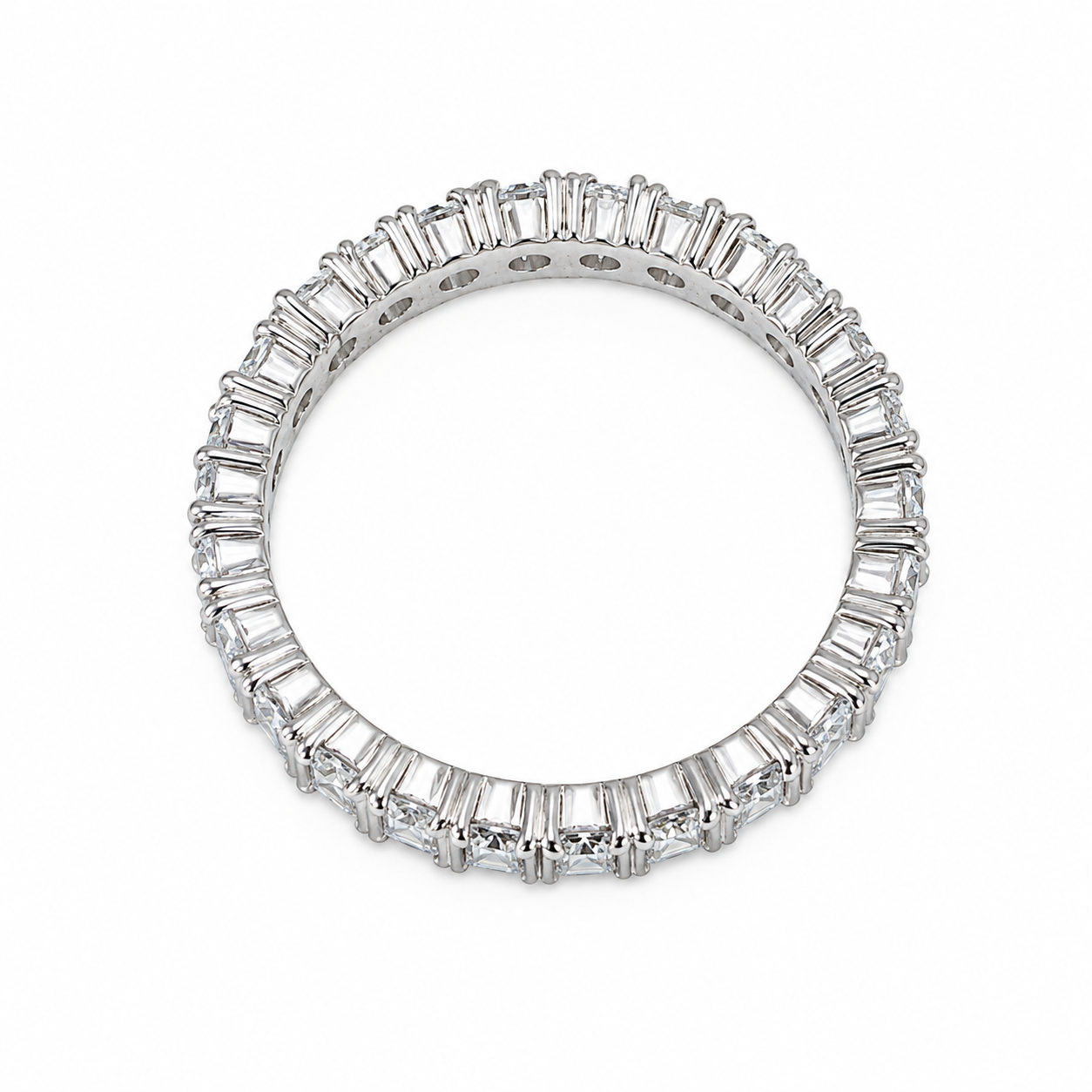 エメラルドカット フルエタニティリング〖3.8ct/0.17ct×24石 縦幅3.7㎜〗ラボグロウンダイヤモンド｜プラチナPT900/PT950｜Fカラー VS1アップ｜受注制作／約50日でお届け