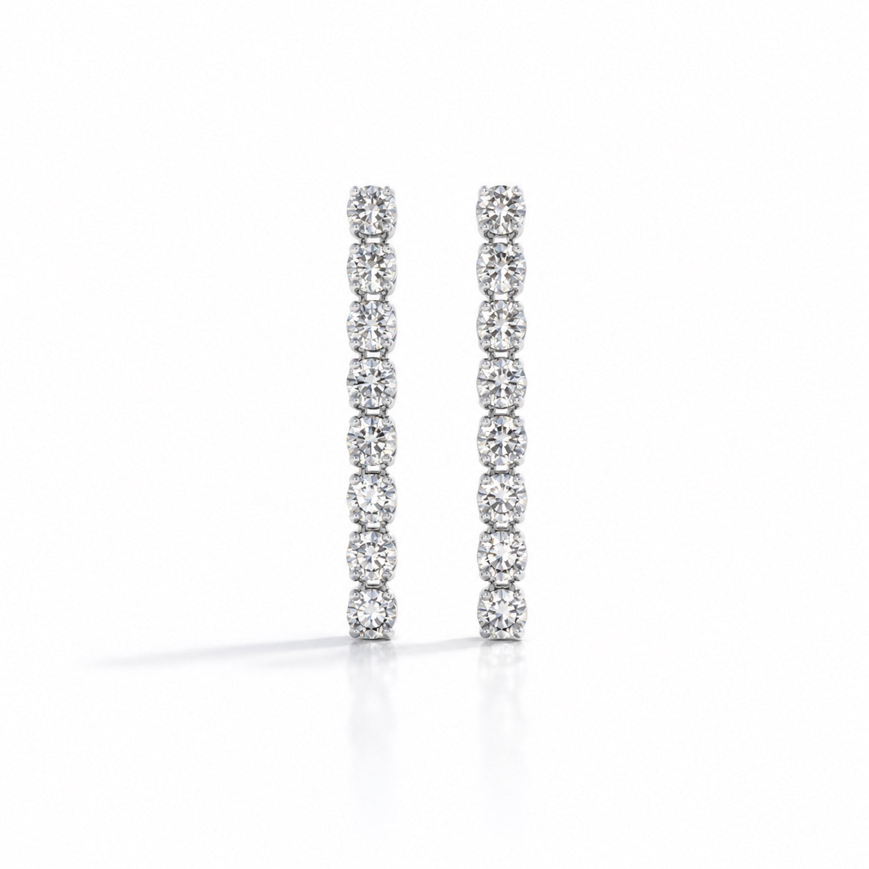 テニスピアス〖0.15ct×2/1.5㎝ 8コマ 〗ラボグロウンダイヤモンド｜プラチナ900 / K18イエローゴールド｜FカラーVS1アップ　受注制作／約50日でお届け