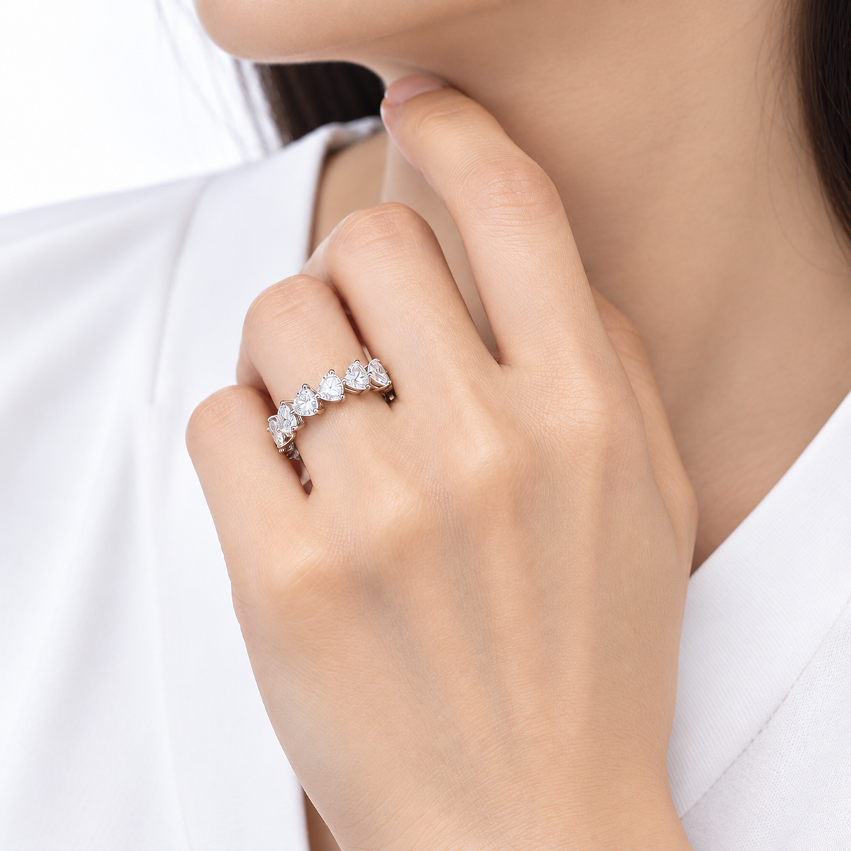 ハートシェイプ フルエタニティリング〖約3ct/0.2ct×16石 幅4.7mm〗ラボグロウンダイヤモンド｜プラチナPT900/PT950 / K18イエローゴールド｜Fカラー VS1アップ｜受注制作／約50日でお届け