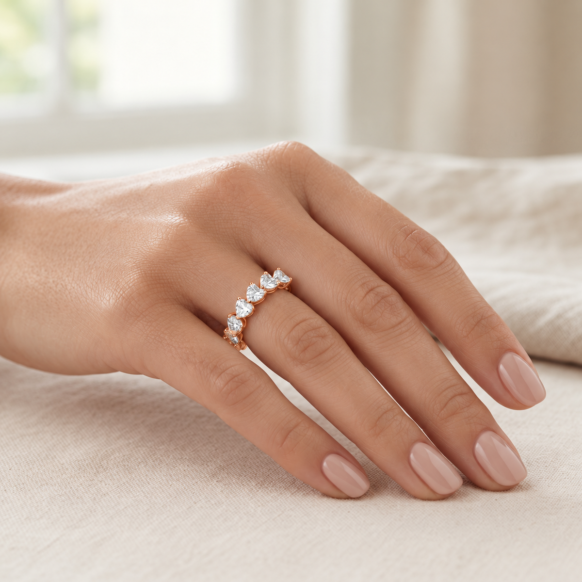 ハートシェイプ フルエタニティリング〖約3ct/0.2ct×16石 幅4.7mm〗ラボグロウンダイヤモンド｜プラチナPT900/PT950 / K18イエローゴールド／ピンクゴールド｜Fカラー VS1アップ｜受注制作／約40〜60日でお届け