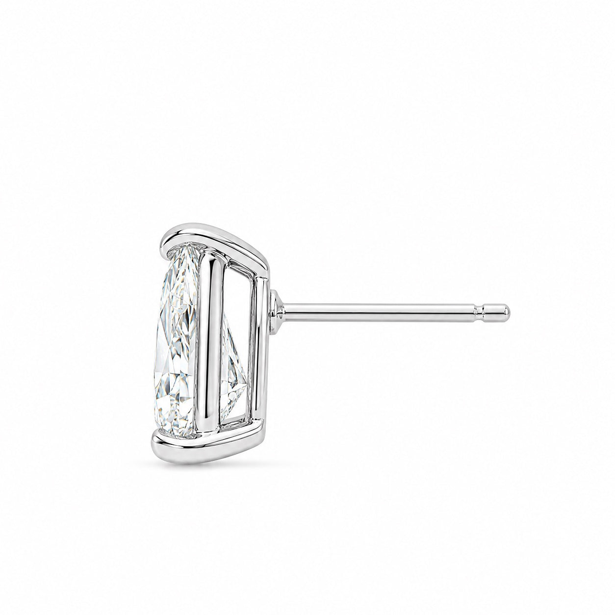 ラボグロウンダイヤモンド ピアス 1ct Dカラー VVS2｜NAYA DIAMOND