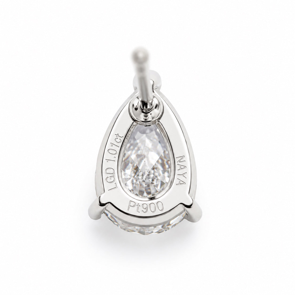ラボグロウンダイヤモンド ピアス 1ct Dカラー VVS2｜NAYA DIAMOND