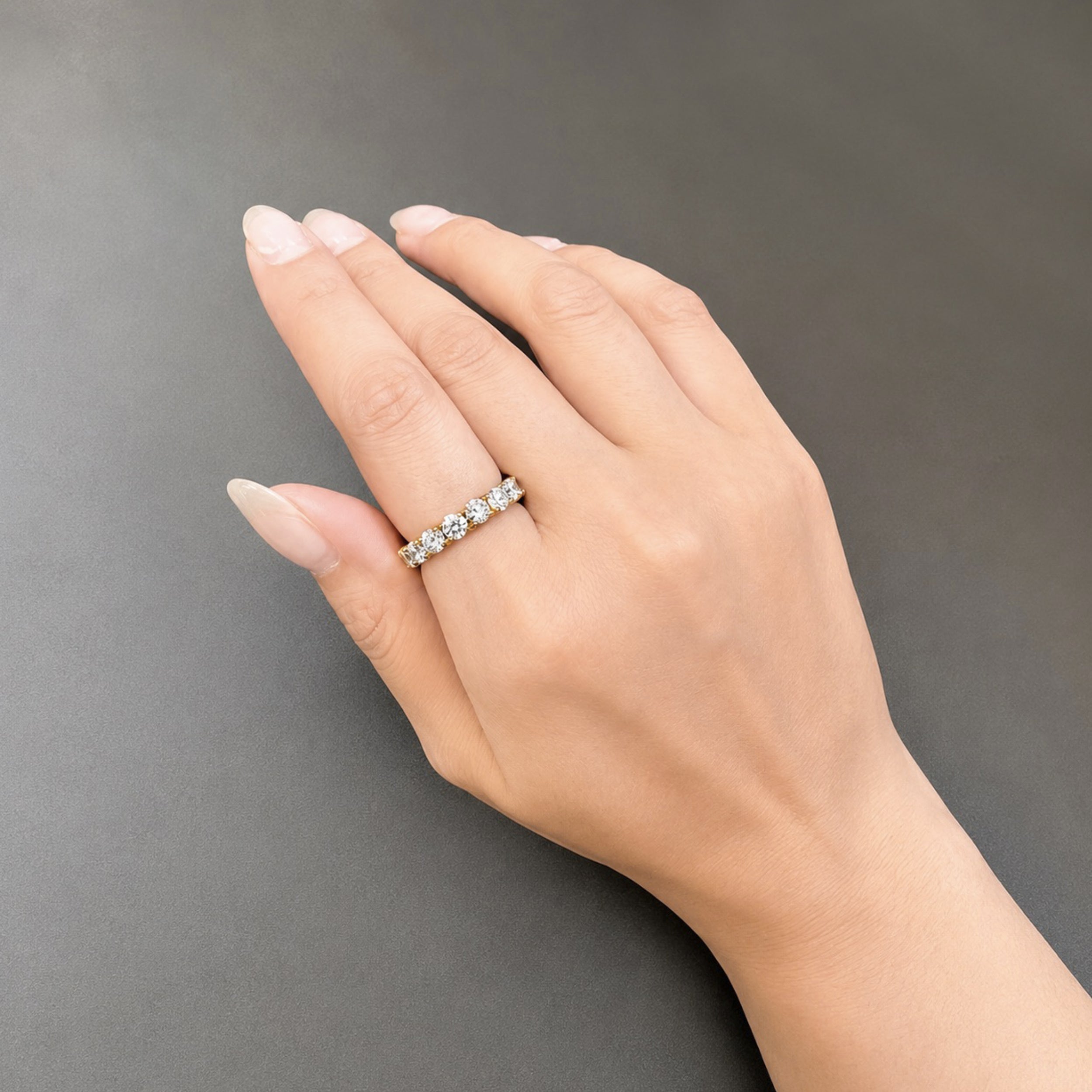 ハーフエタニティリング〖1.8ct/0.2ct×9石 3.8㎜〗ラボグロウンダイヤモンド｜プラチナ900 or 950 / K18イエローゴールド｜Fカラー VS1アップ エクセレントカット｜受注制作／約50日でお届け
