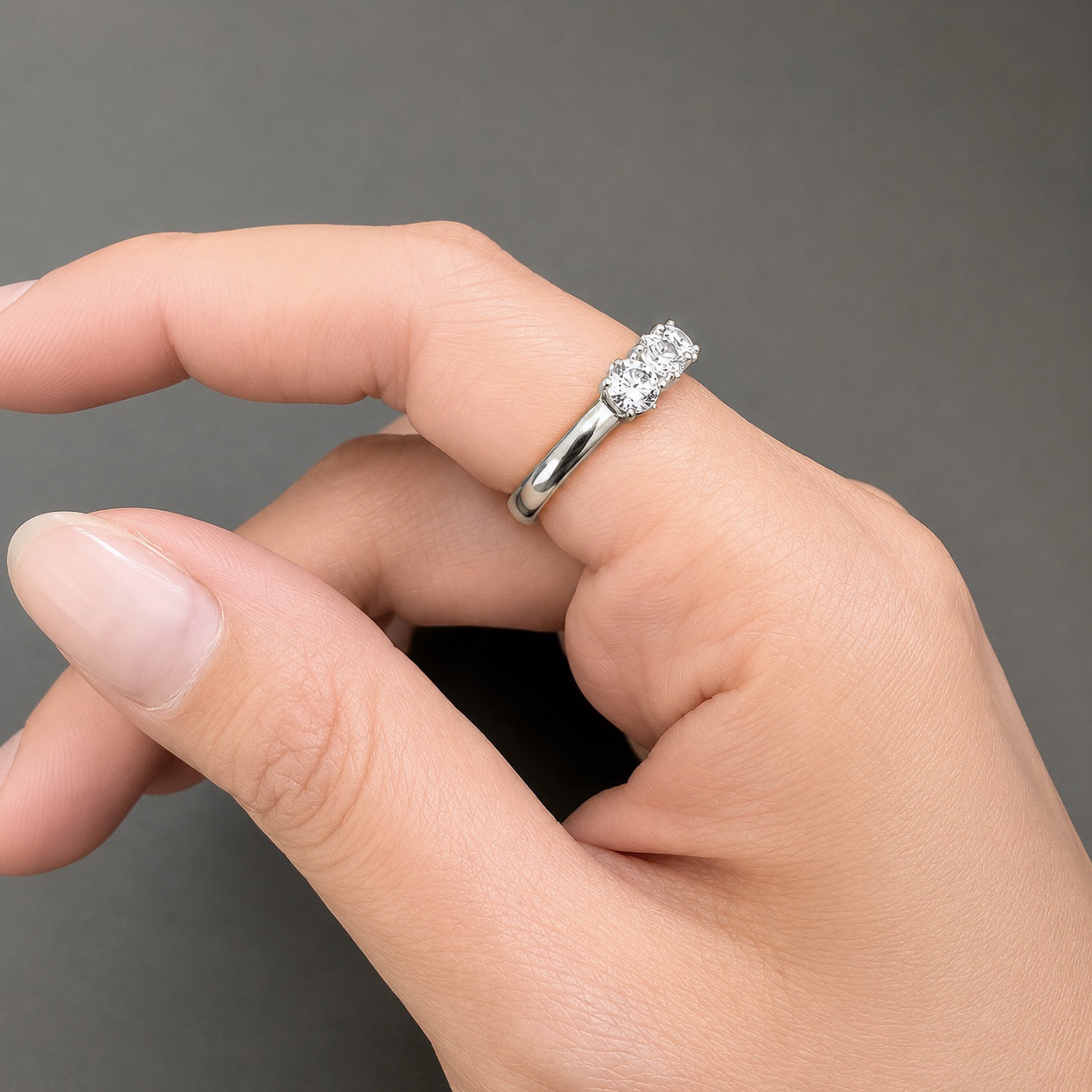 ハーフエタニティリング〖1.8ct/0.2ct×9石 3.8㎜〗ラボグロウンダイヤモンド｜プラチナ900 or 950 / K18イエローゴールド｜Fカラー VS1アップ エクセレントカット｜受注制作／約50日でお届け